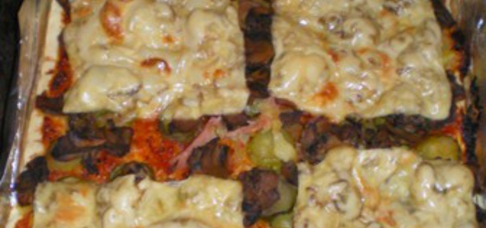 Pizza z pieczarkami, szynką i warzywami (autor: ilka86 ...