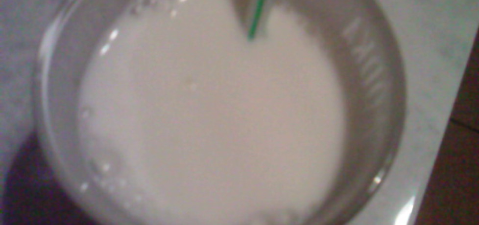Drink mleczny z rodzynkami (autor: renata34)