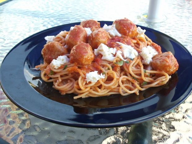 Przepis  spaghetti z klopsikami po neapolitańsku przepis