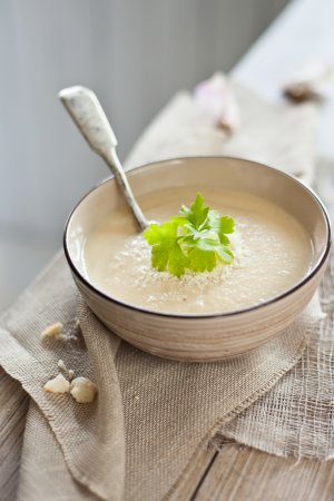 Zupa selerowa z gruszką  prosty przepis i składniki