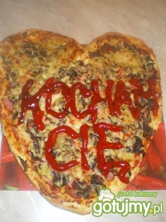 Przepis  pizza serce przepis