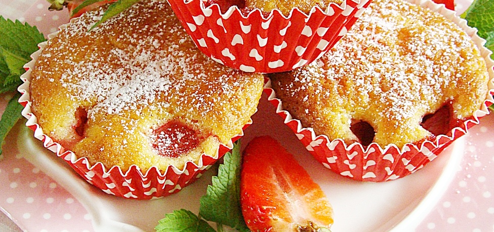 Jogurtowe muffinki z truskawkami (autor: 2milutka)