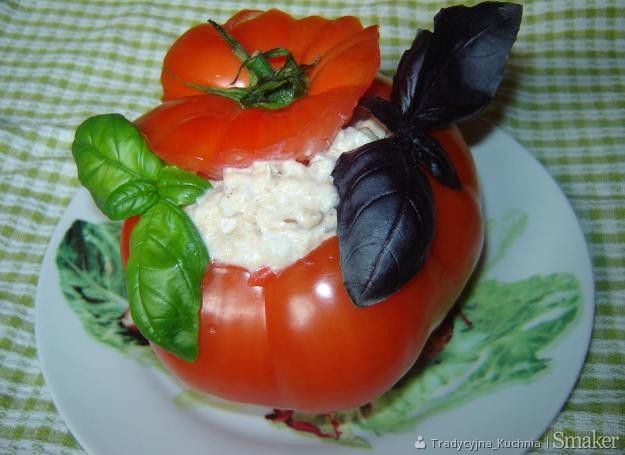 Pomidory nadziewane tuńczykiem