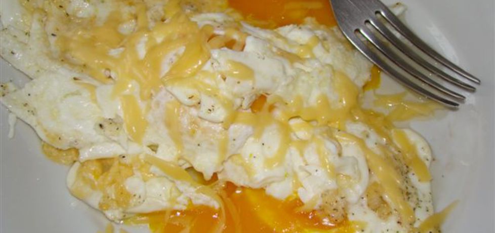 Jajka sadzone z serem żółtym (autor: katarzynakate1980 ...
