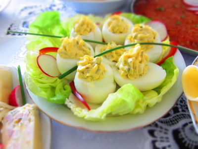 Jajka nadziewane cukinią (uova ripiene con le zucchine ...