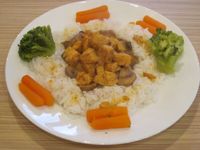 Ryż z warzywami i kurczakiem