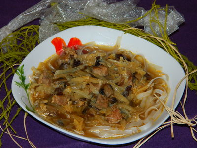 Zupa chińska z grzybami mun