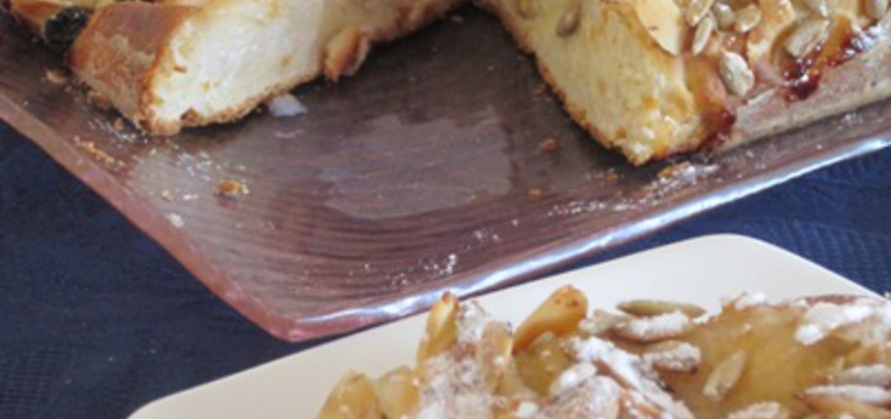 Ciasto drożdżowe z gruszkami i bakaliami (autor: jolantaps ...