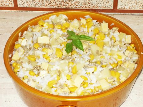 Przepis  sałatka z ryżem i słonecznikiem przepis