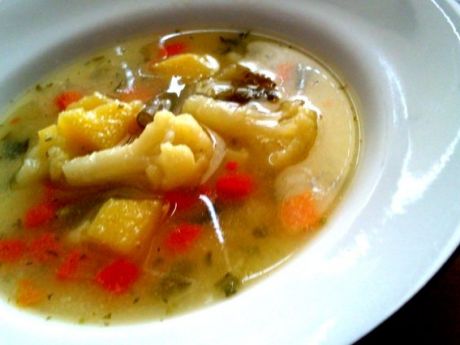 Przepis na zupa warzywna z kaszą manną