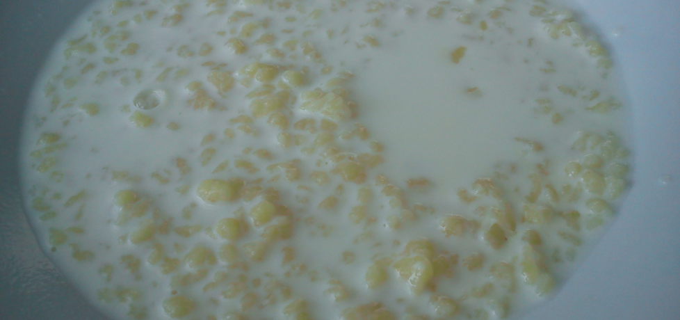 Zupa mleczna z zacierkami (autor: emilia11)