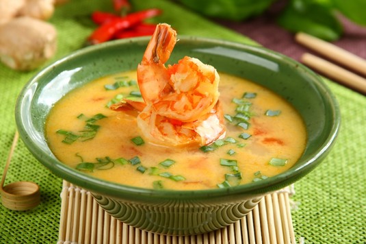 Tajska zupa krewetkowa