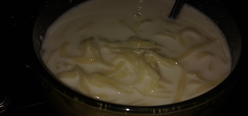 Pyszny makaron z mlekiem (autor: lilo)