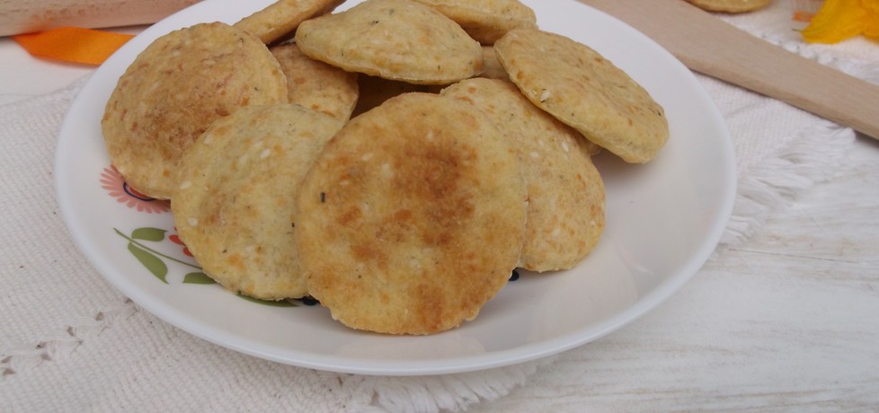 Ciasteczka krakersy z serem żółtym i sezamem. (autor: babeczka35 ...