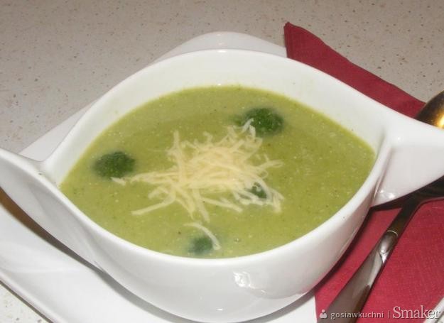 Zupa-krem brokułowa
