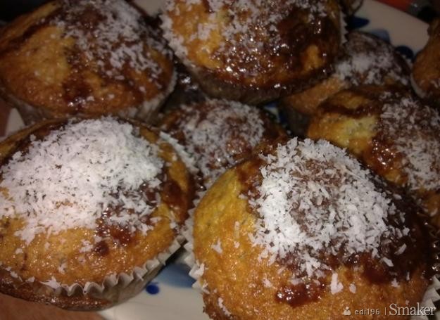 Muffinki kokosowe z kawałkami czekolady