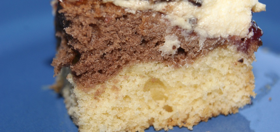 Dwukolorowe ciasto z wiśniami (autor: paulisiaelk)