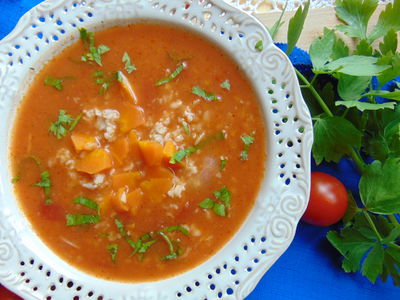 Zupa pomidorowa z płatkami owsianymi