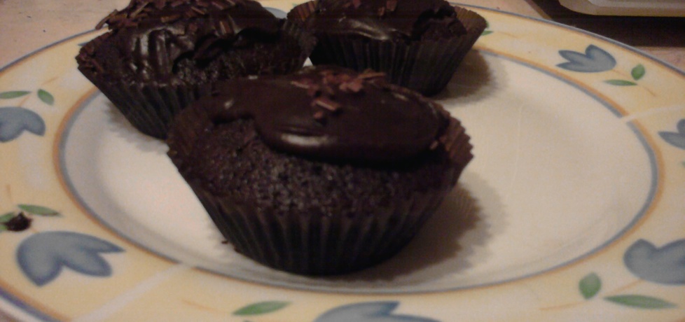 Kakaowe muffinki z kremem czekoladowym:) (autor: polly66 ...