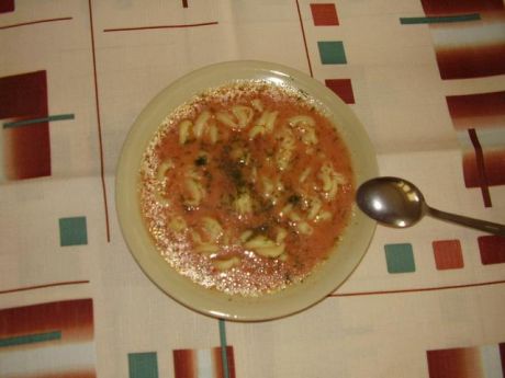 Przepis  zupa pomidorowa z uszkami przepis