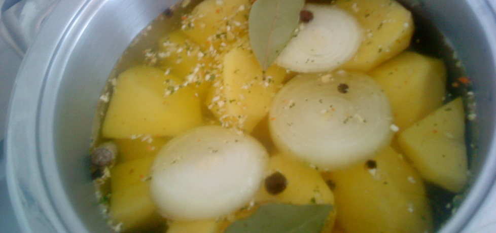 Pikantne ziemniaki z wody (autor: barbara11561 ...