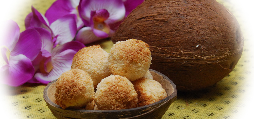 Błyskawiczne kulki kokosowe (autor: fotoviderek)