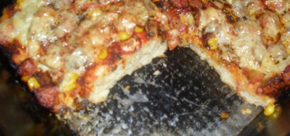 Pizza z kukurydzą i rzodkiewkami (autor: juleczka20 ...