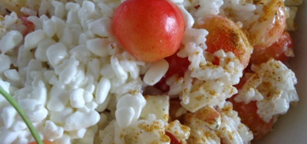 Sałatka z ryżu, czereśni i jabłek (autor: ilka86)