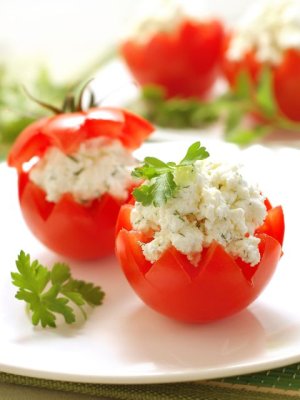 Pomidorki faszerowane fetą i ziołami