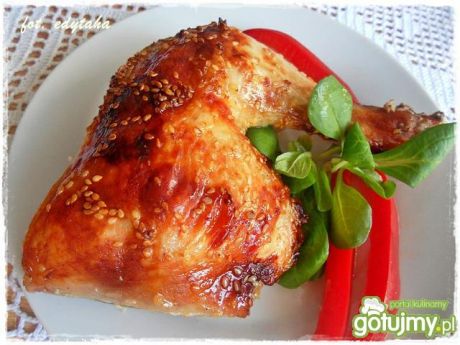 Przepis  kurczak pieczony w miodzie i sezamie przepis