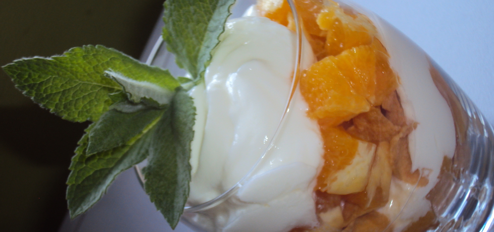 Jogurt z płatkami i pomarańczą (autor: mama