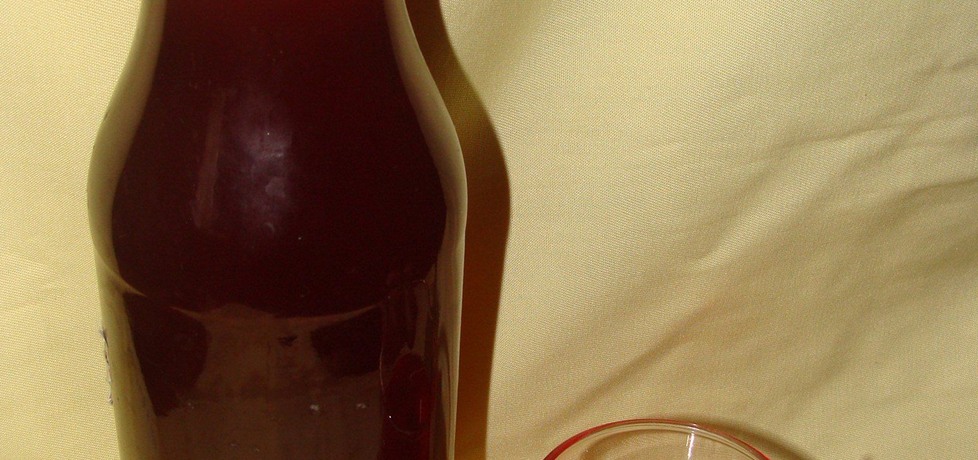 Sok z ciemnych winogron (autor: iziona)