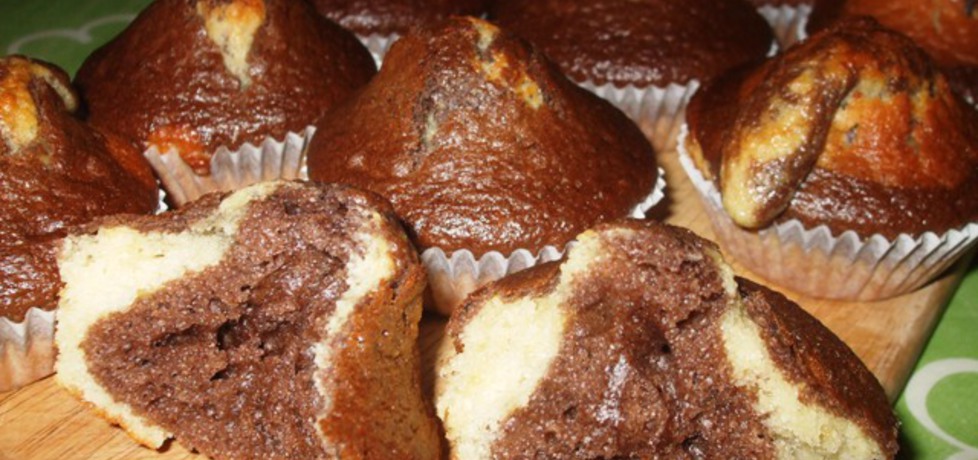 Wilgotne muffiny marmurkowe z nutą brzoskwiniową (autor: sarenka ...