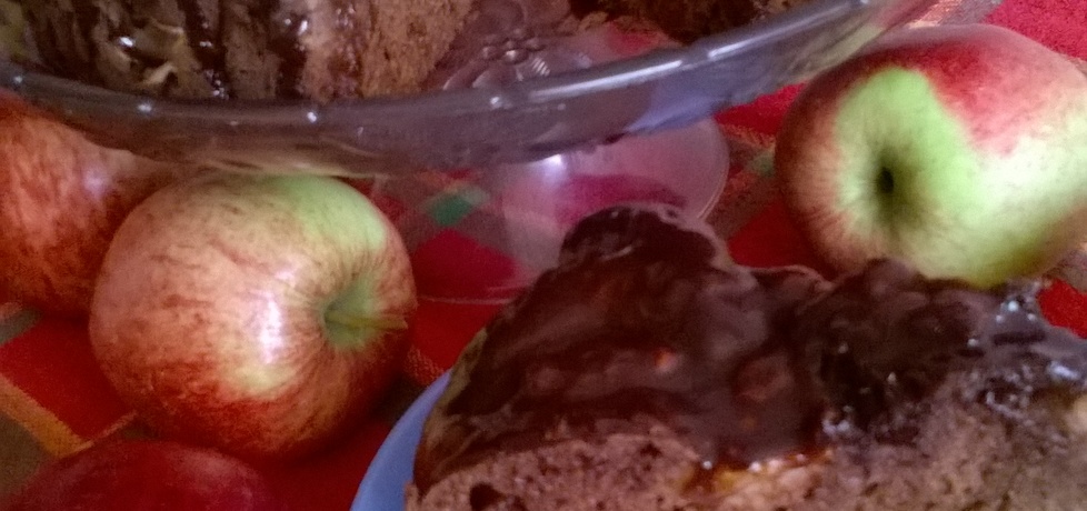 Ciasto kakaowe z jabłkami (autor: ania2610)