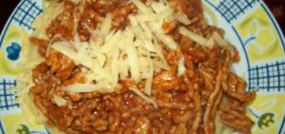 Spaghetti z sosem i żółtym serem (autor: agnieszkalider ...