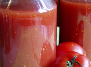 Sok z czerwonych pomidorów / przecier pomidorowy