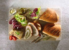 Rolady chlebowe z pesto  prosty przepis i składniki