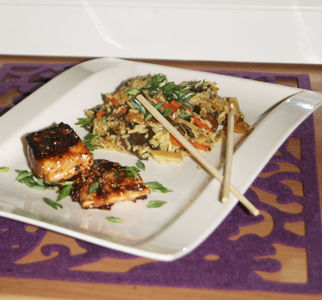 Łosoś teriyaki z warzywami stri friy i ryżem
