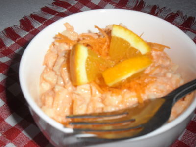 Surówka marchewkowa z pomarańczą