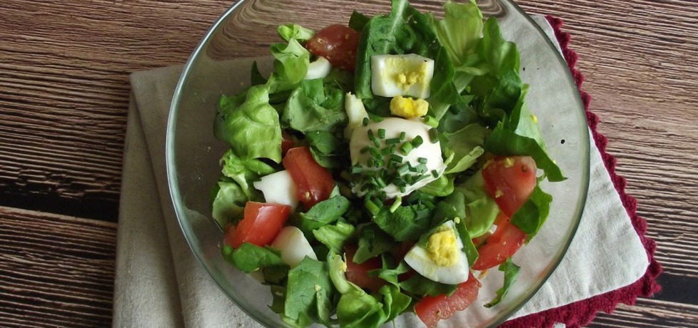 Obiadowa sałata z jajkiem i pomidorem (autor: konczi ...