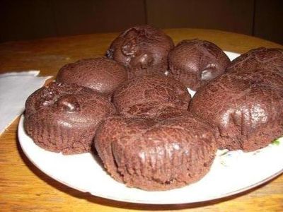 Muffinki kakaowe z suszoną śliwką