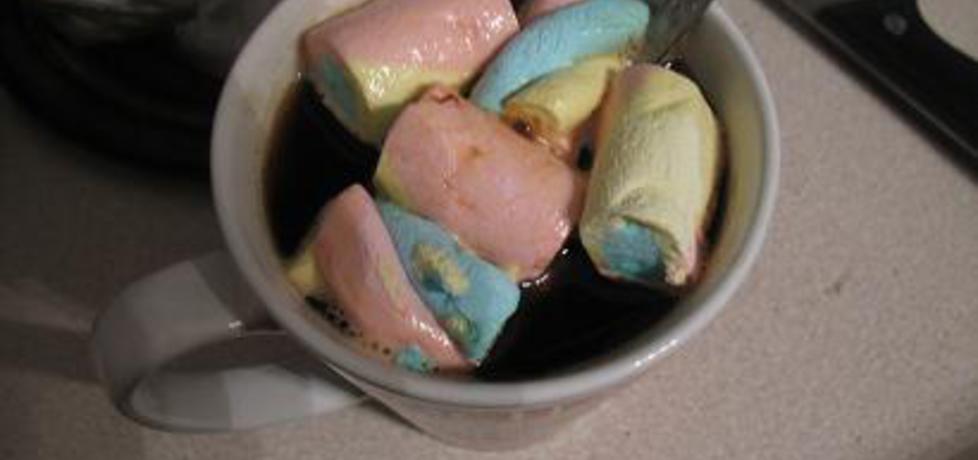 Kawa z piankami marshmallow (autor: dorlil)