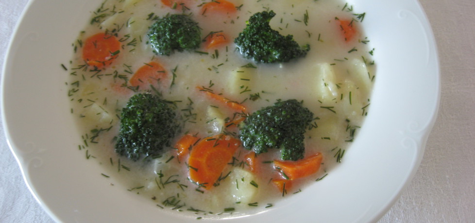 Zupa brokułowa ze śmietaną (autor: anemon)