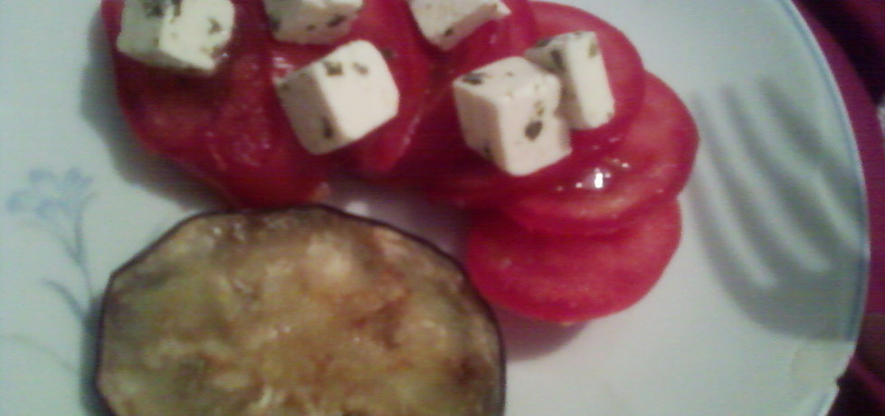 Przystawka z pomidorami, fetą i bakłażanem. (autor: suzana ...
