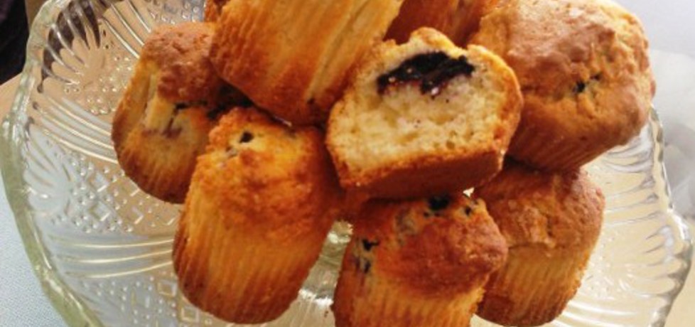 Śmietankowe muffinki z jagodami (autor: leeaa)