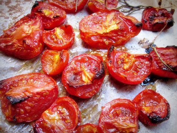 Przepis kulinarny: pieczone pomidory. gotujmy.pl