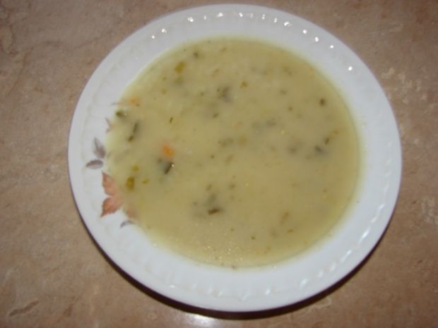 Zupa ogórkowa ze śmietaną  sposób przyrządzenia