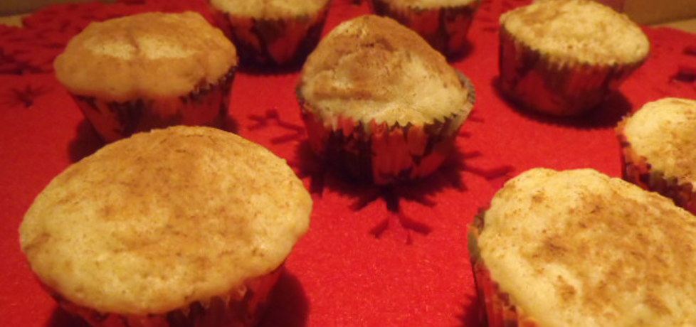 Mini muffinki z jabłkiem z maszyny (autor: magula)