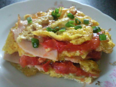 Wielowarstwowy omlet jajeczno