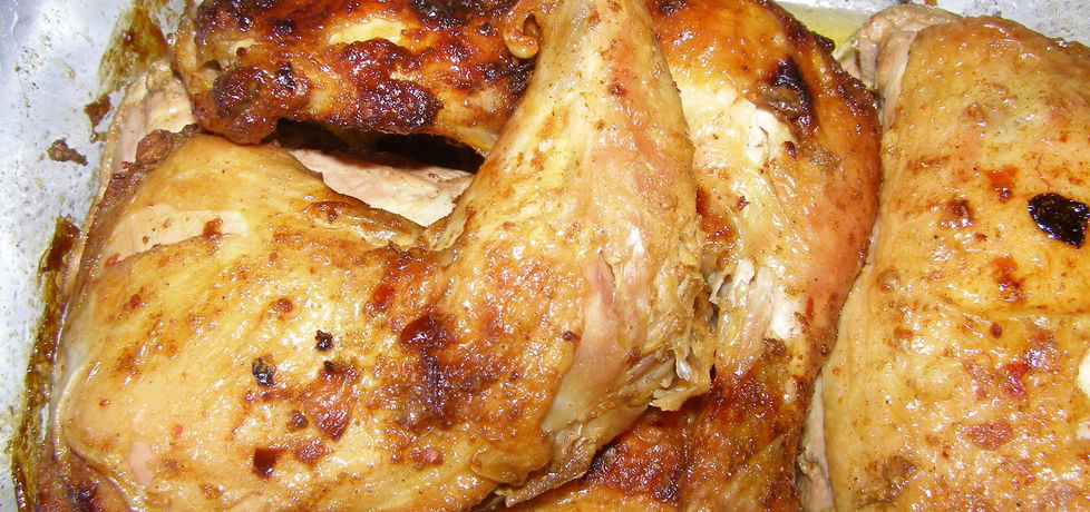 Z piekarnika uda kurczaka z czubricą i papryką wędzoną... (autor: w ...